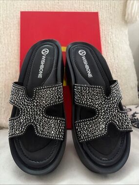 Wishbone Women's Black Studded Slide Sandals